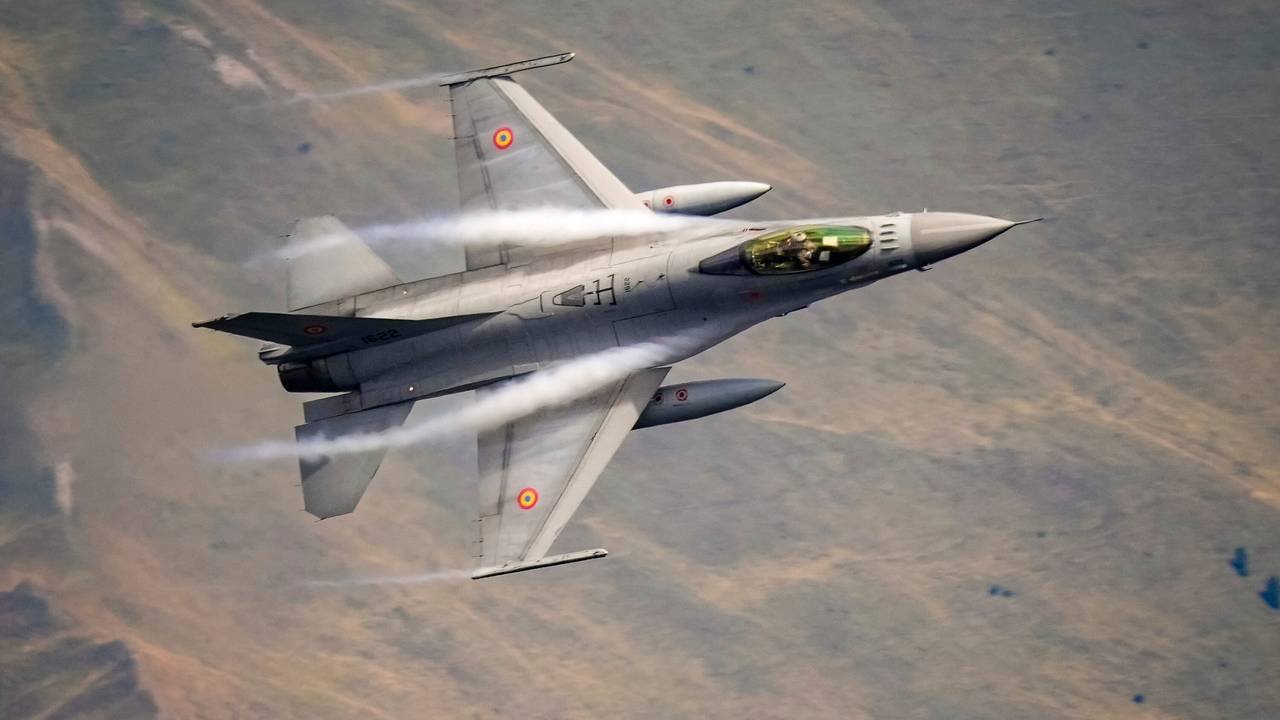 Румънски F-16